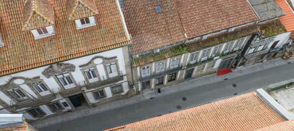 338m² Building in Guimaraes, Portugal No. 36725 4
