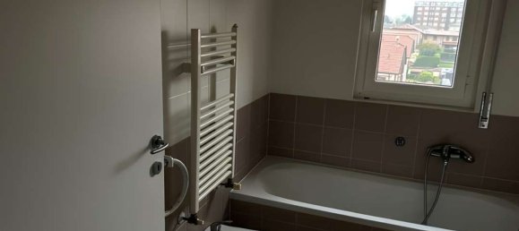 3-salle Appartement à Garbagnate Milanese, Italy No. 6875 7