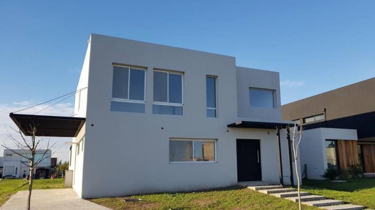 3 bedrooms House in Tigre, Argentina No. 55004