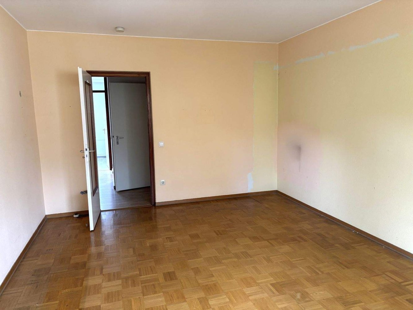 3غرفة شقة في Wandsbek, Germany رقم 271184