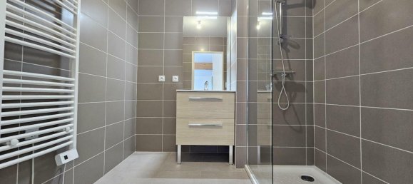 2 chambres Appartement à Prévessin-Moëns, France No. 362089 8