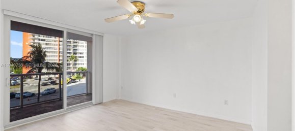 1 dormitorio propiedad comercial en venta en Miami, Miami-Dade, Florida, USA № 614197 17