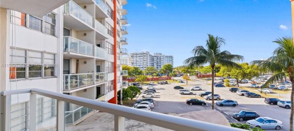 1 dormitorio propiedad comercial en venta en Miami, Miami-Dade, Florida, USA № 614197 20