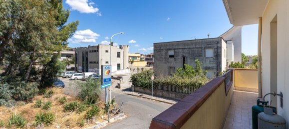 Apartamento de 3 dormitorios en Sestu, Italy No. 380551 6