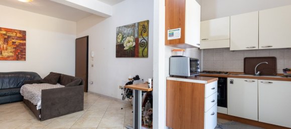 Apartamento de 3 dormitorios en Sestu, Italy No. 380551 2