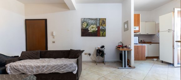 Apartamento de 3 dormitorios en Sestu, Italy No. 380551 3