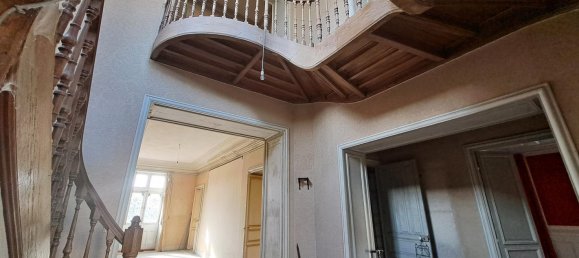 Замки и поместья с 15 спальнями в Сент-Аман-Монтрон, Франция № 93134 7