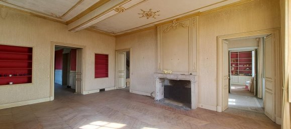 Замки и поместья с 15 спальнями в Сент-Аман-Монтрон, Франция № 93134 10