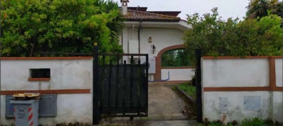 5 rooms House in Latina, Italy No. 208597 4