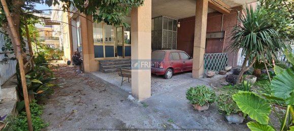 4 Schlafzimmer Villa in Pomigliano d'Arco, Italy, Nr. 326318 3