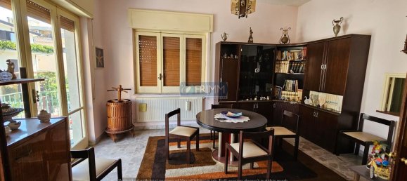 4 Schlafzimmer Villa in Pomigliano d'Arco, Italy, Nr. 326318 19