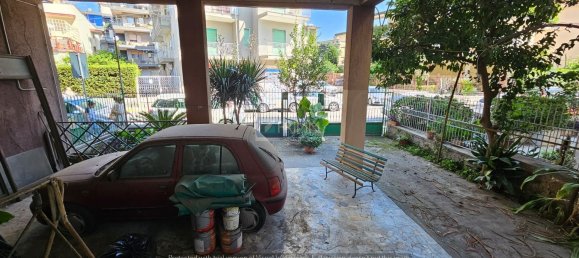 4 Schlafzimmer Villa in Pomigliano d'Arco, Italy, Nr. 326318 4