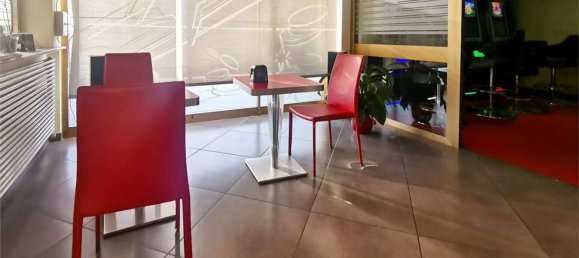 بناية في Novara, Italy 883متر مربع رقم 102878 3