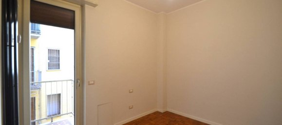 2 bedrooms Apartment in Parma, Italy No. 308933 10