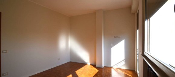 2 bedrooms Apartment in Parma, Italy No. 308933 8