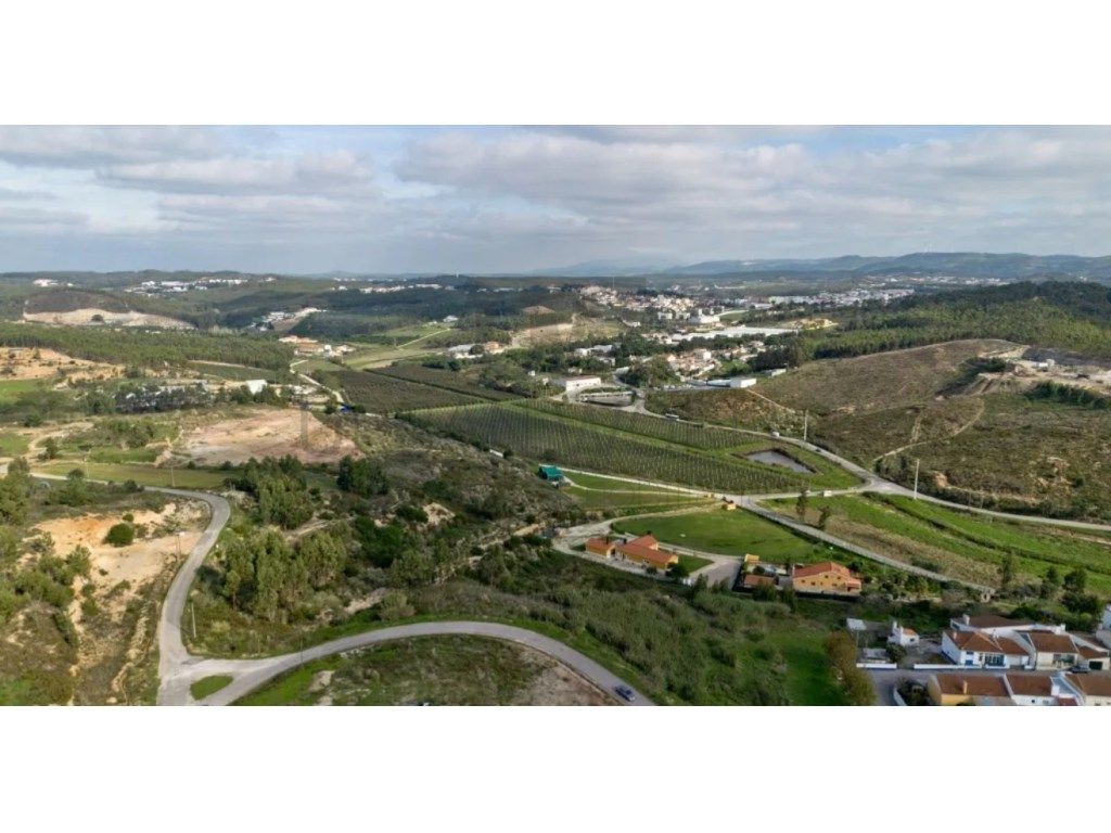 Grundstück in Torres Vedras, Portugal 59280m², Nr. 231379