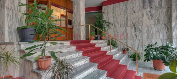 3 rooms Apartment in Turin, Italy No. 10494 2