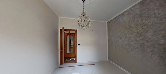 3 rooms Apartment in Turin, Italy No. 10494 25