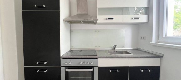 Estudio en Wilhelmstadt, Germany No. 81126 9