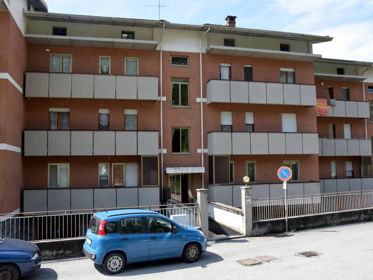 4 rooms Apartment in Bussoleno, Italy No. 87386