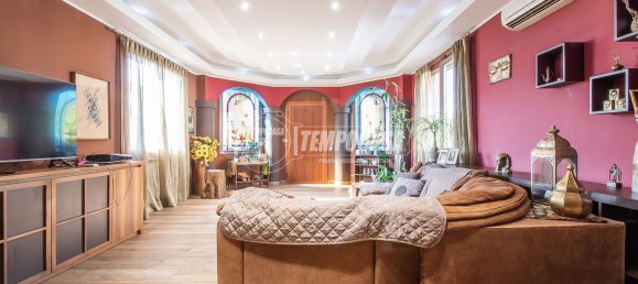 5غرفة فيلا في Cesate, Italy رقم 89641 29