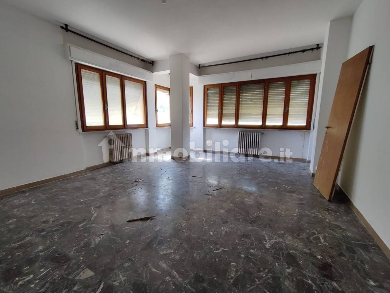 3 bedrooms Apartment in Città di Castello, Italy No. 178168