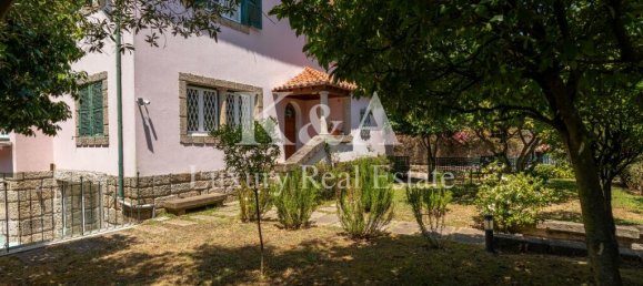 6 bedrooms Villa in Porto, Portugal No. 247714 2