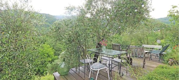 Casa de 15 divisões em Pontremoli, Italy N.º 200453 42