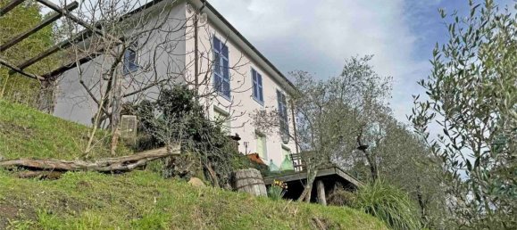 Casa de 15 divisões em Pontremoli, Italy N.º 200453 50