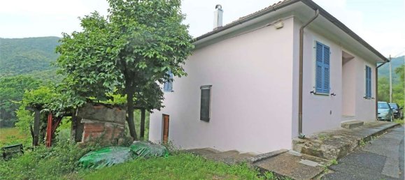 Casa de 15 divisões em Pontremoli, Italy N.º 200453 31