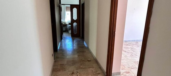 4 bedrooms Building in San Cataldo, Italy No. 282784 6