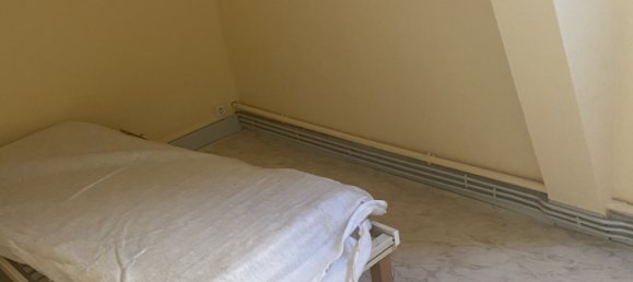 Здание с 6 спальнями в Вьерзон, Франция № 68922 6