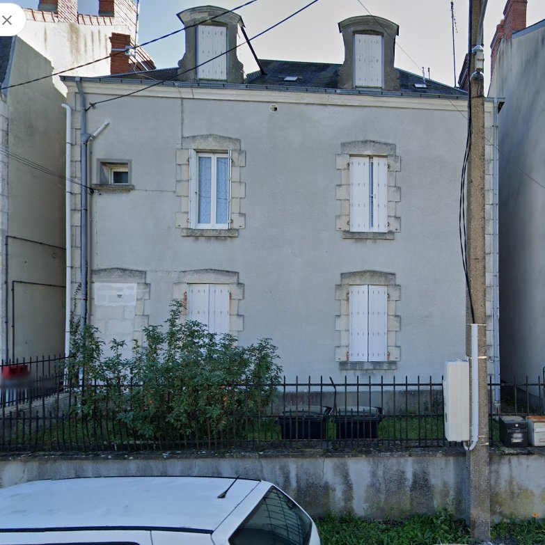 Здание с 6 спальнями в Вьерзон, Франция № 68922