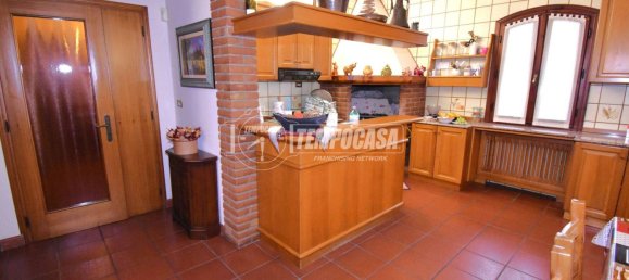 3 bedrooms Apartment in Jesolo, Italy No. 288262 9