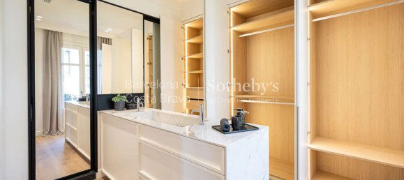 3 Schlafzimmer Wohnung in Eixample, Spain, Nr. 253406 26