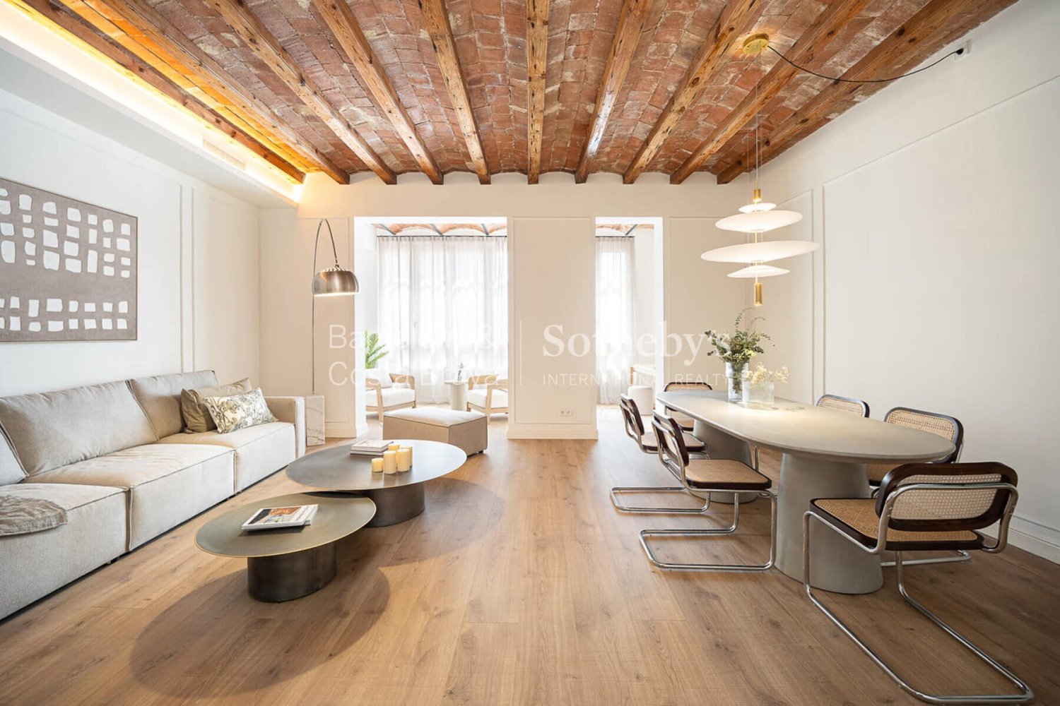 3 Schlafzimmer Wohnung in Eixample, Spain, Nr. 253406