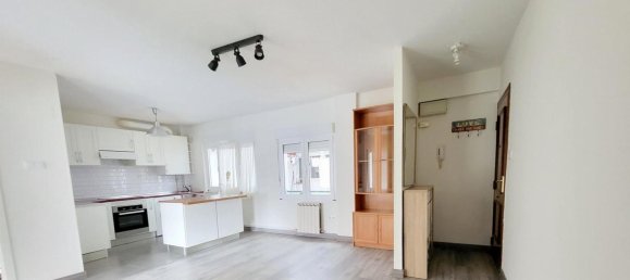 2 bedrooms Apartment in Gijon, Spain No. 135325 6