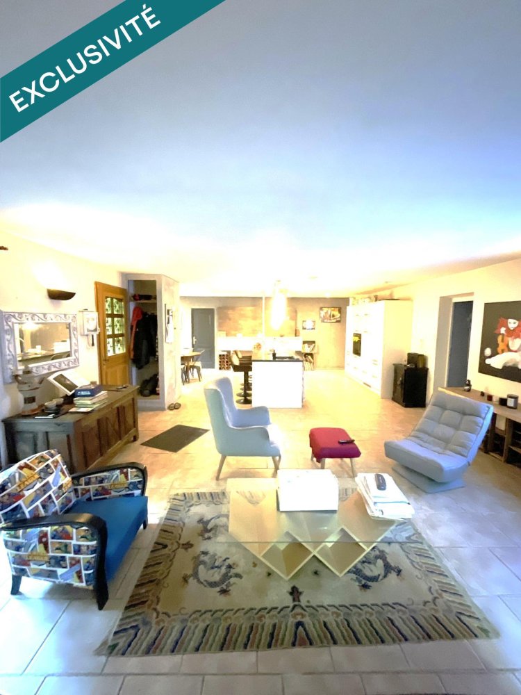 3 bedrooms House in Vierzon, France No. 236741