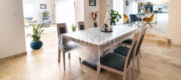 3 Schlafzimmer Haus in Chalon-sur-Saone, France, Nr. 204916 3