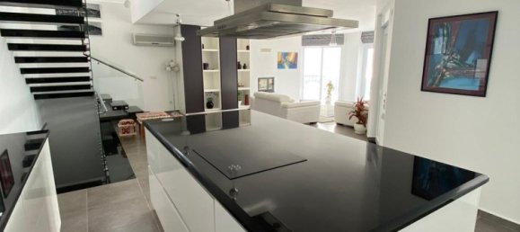 Villa 5+2 in Kargicak, Turkey No. 18005 8