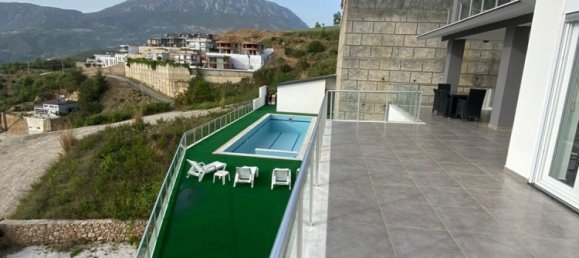 Villa 5+2 in Kargicak, Turkey No. 18005 4