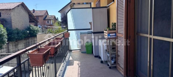 Квартира с 1 спальней в Таваццано кон Виллавеско, Италия № 293876 4