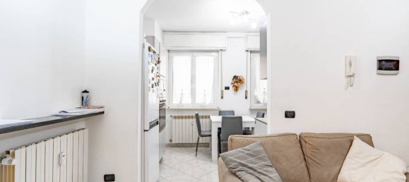 2 bedrooms Apartment in Melegnano, Italy No. 307034 4