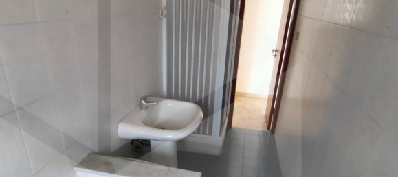 Квартира с 3 комнатами в Барлетта, Италия № 26150 9