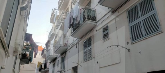 Квартира с 3 комнатами в Барлетта, Италия № 26150 2