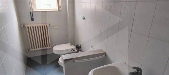 Квартира с 3 комнатами в Барлетта, Италия № 26150 11