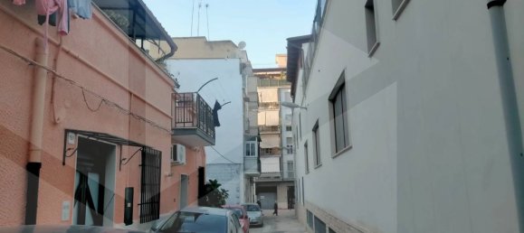 Квартира с 3 комнатами в Барлетта, Италия № 26150 3