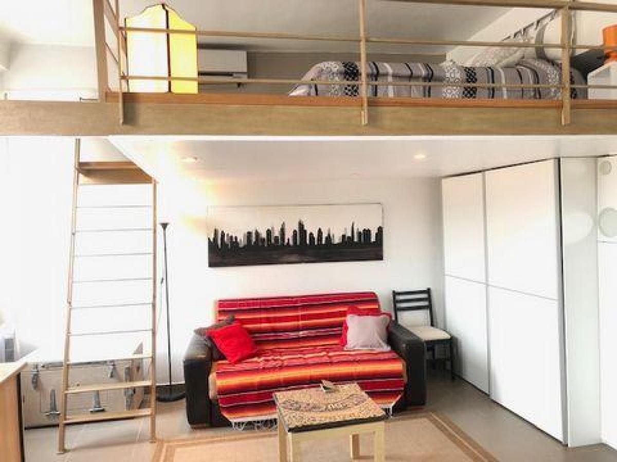 Studio in Cannes, France No. 6838