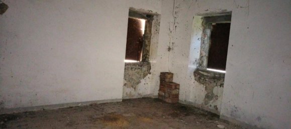 4 rooms House in Maiolo, Italy No. 162758 11