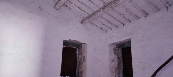 4 rooms House in Maiolo, Italy No. 162758 10